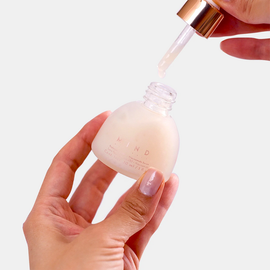 SUERO REPARADOR CON CBD Y NIACINAMIDA 30 ml