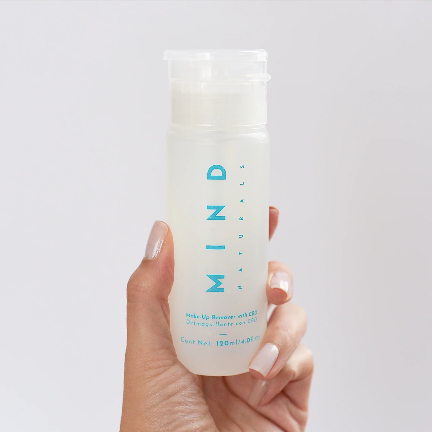 DESMAQUILLANTE CON CBD