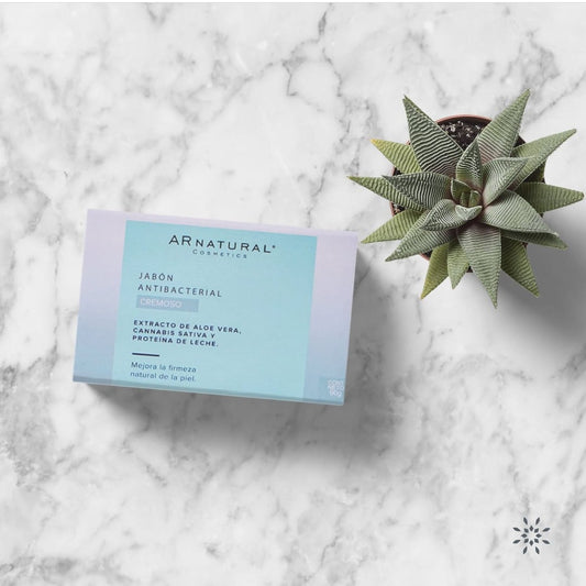 JABÓN ANTIBACTERIAL CREMOSO